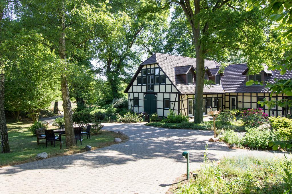 Ellernhof Hotel Dahlenburg Buitenkant foto